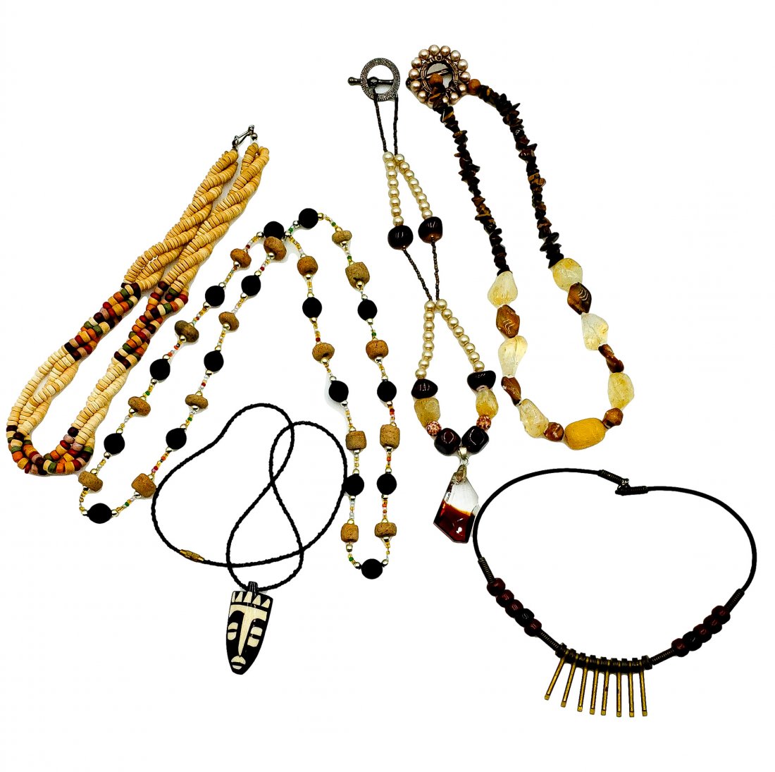 Neutrals and Naturals Stands: 6 Necklaces (1 of 7)