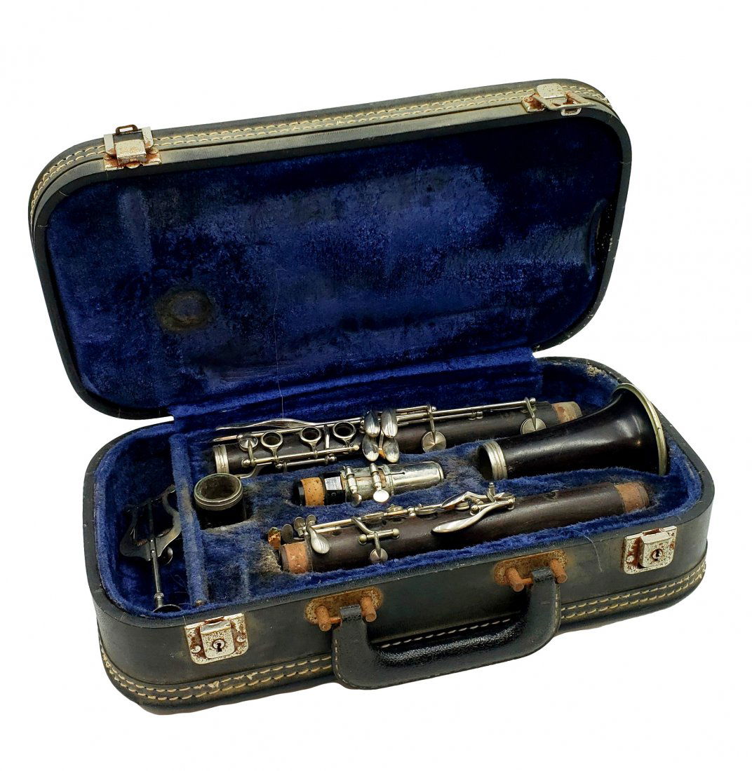 Vintage Buffet E13 Clarinet K24983 (1 of 5)