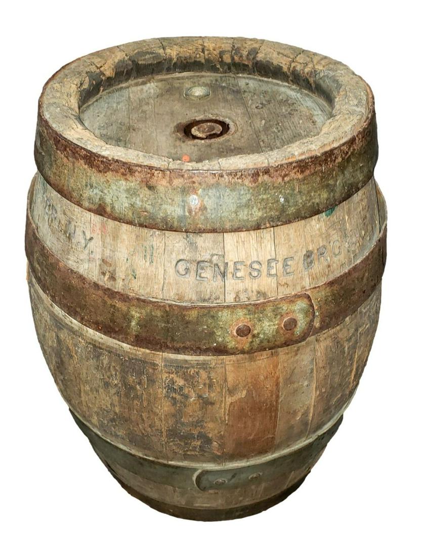 Antique Beer Barrel Genesee Brewing Co. Rochester NY (1 of 4)