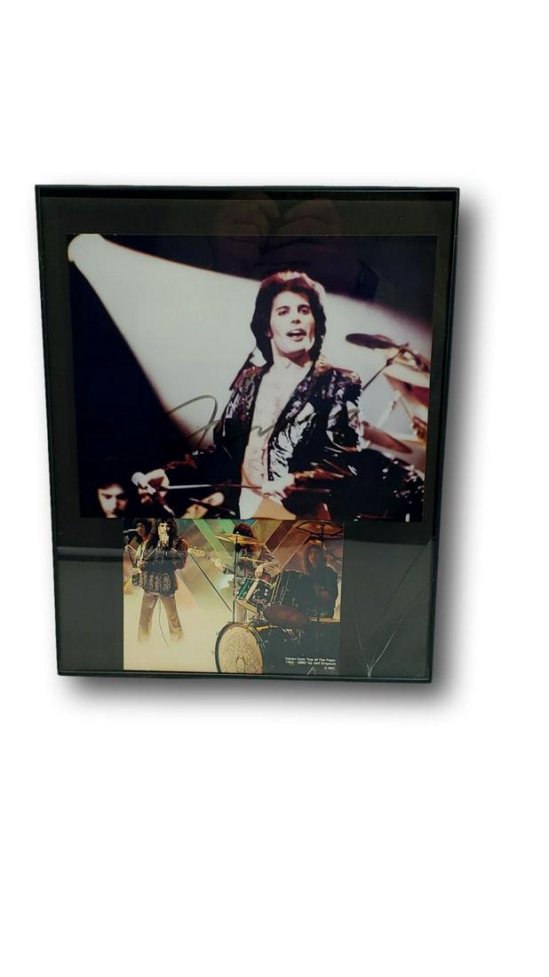 Freddie Mercury Signed 8 x 10 Color Photo (1 of 3)