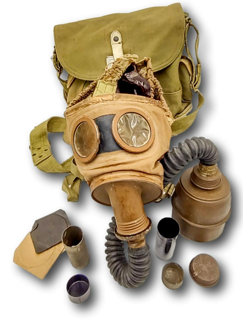 Small Military Bag with Mask + (1 of 19)