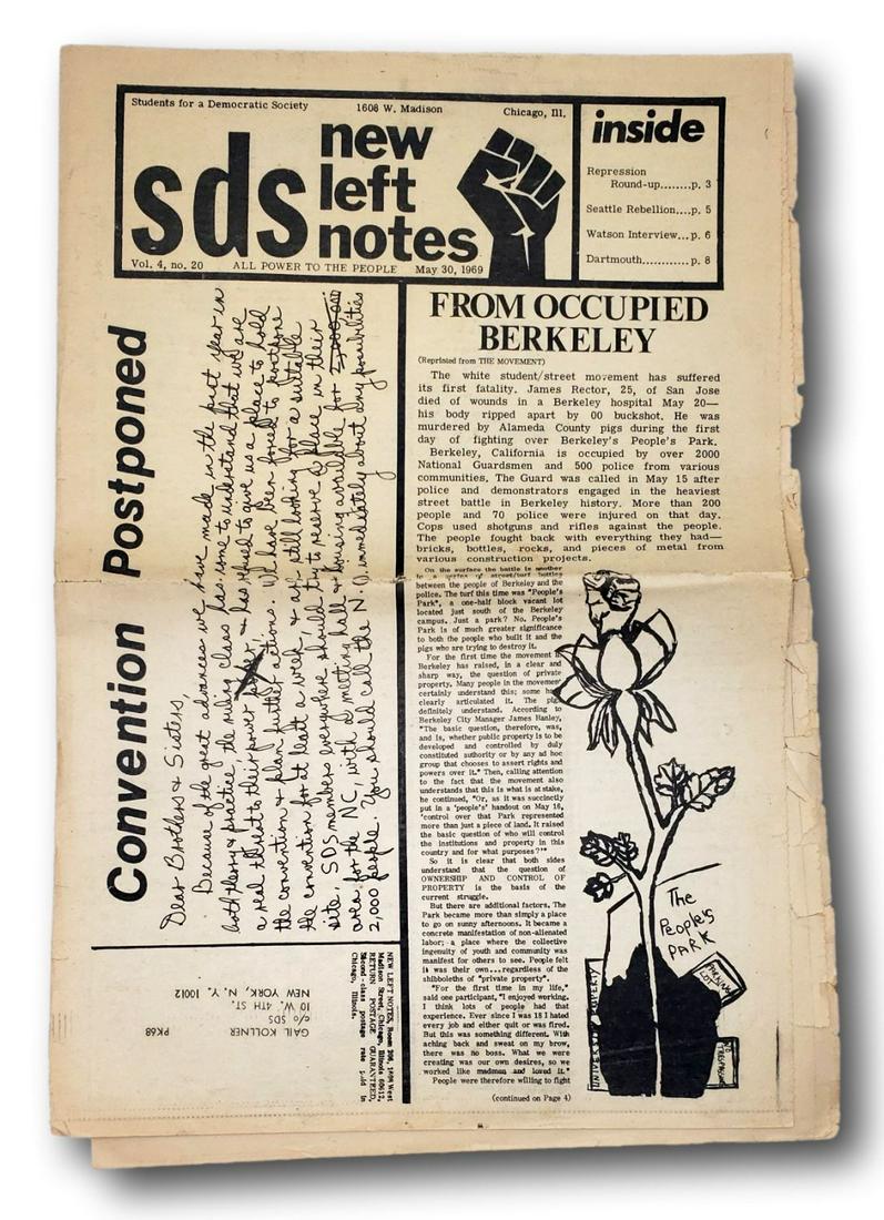 1969 SDS Students for a Democratic Society Newspaper Chicago: May 30, 1969 edition complete. Reports on the first white student street movement death murdered by Alameda County Pigs. The paper is in good condition with some edge tears, and fraying at