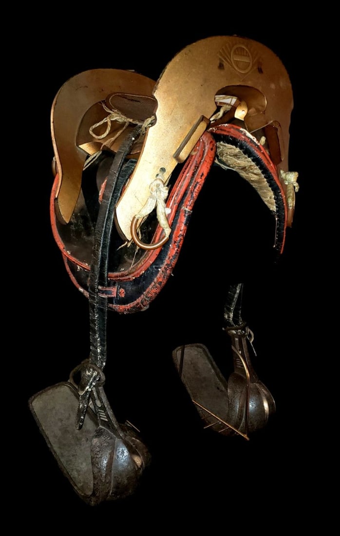 Important Saddle with Iron Mounts - Satake Clan (1 of 11)