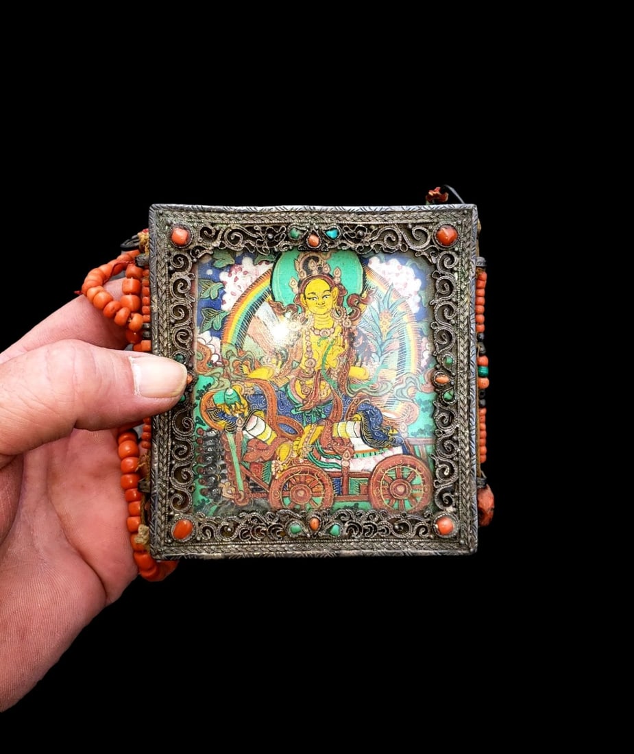 Antique Tibetan Buddhist Gau with Contents (1 of 14)