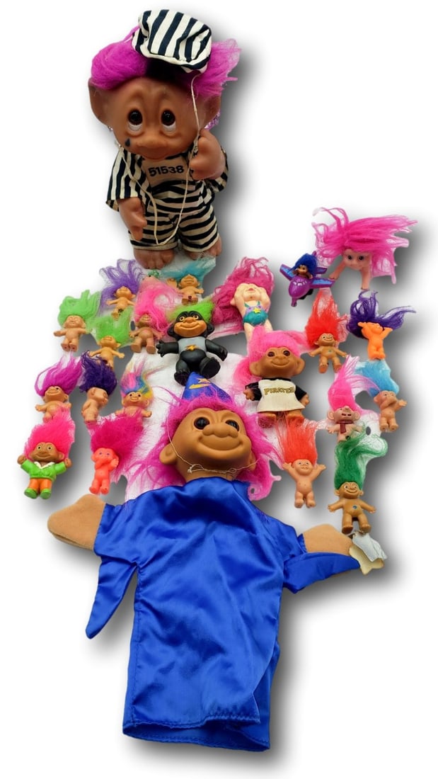 22 Troll Dolls Lot (1 of 4)