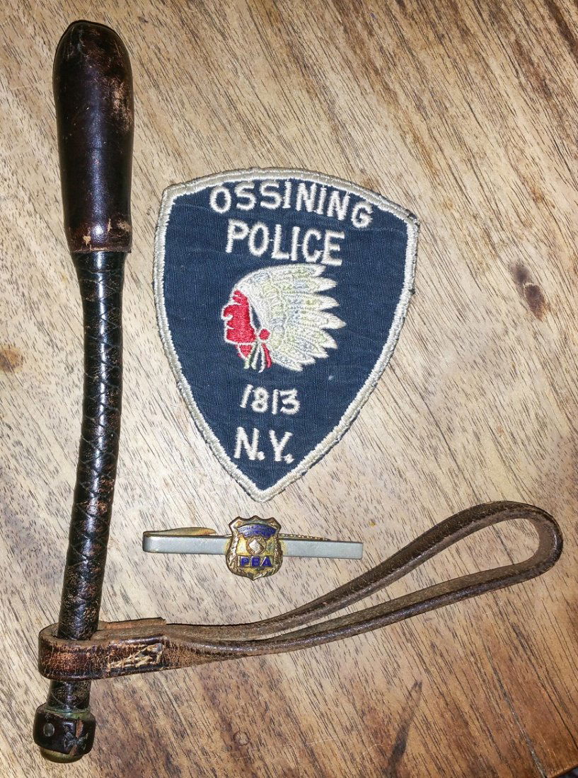 LOT 3. VINTAGE POLICE ITEMS / SLAP JACK (1 of 4)