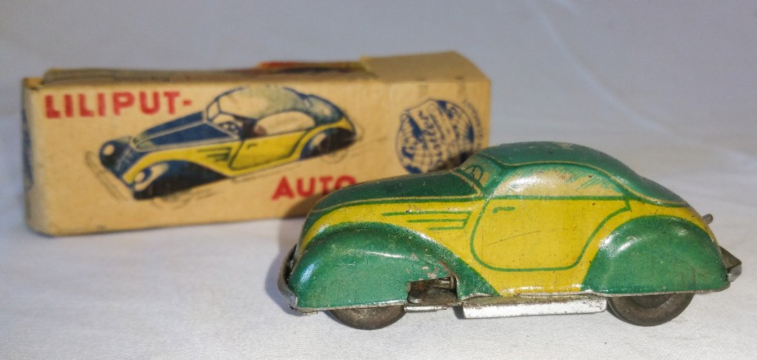 VINTAGE TIN WIND-UP LILIPUT AUTO MIGHTY MIDGET CAR +BOX (1 of 6)