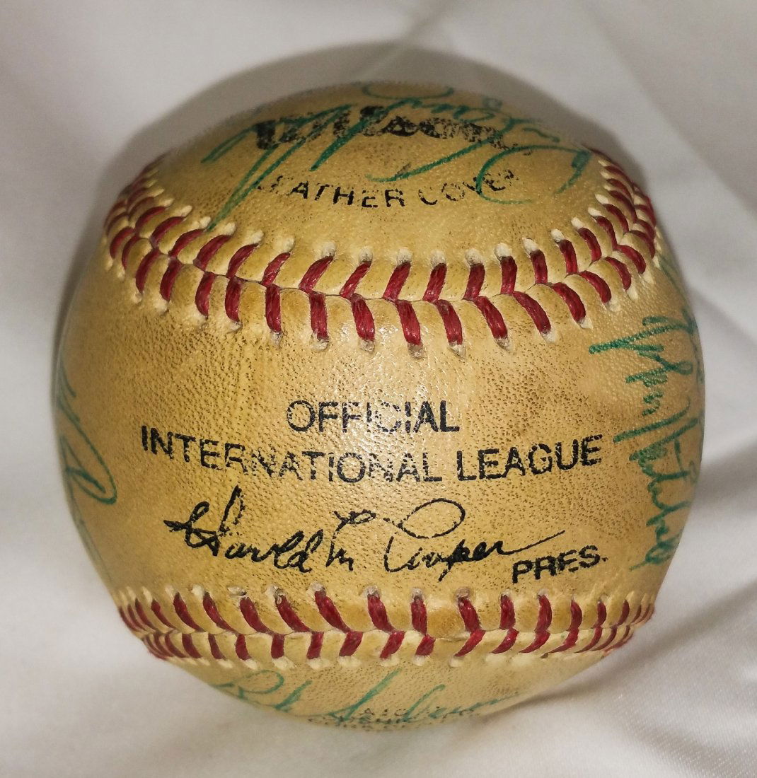 INTERNATIONAL LEAGUE SIGNED BASEBALL – METS + (1 of 6)
