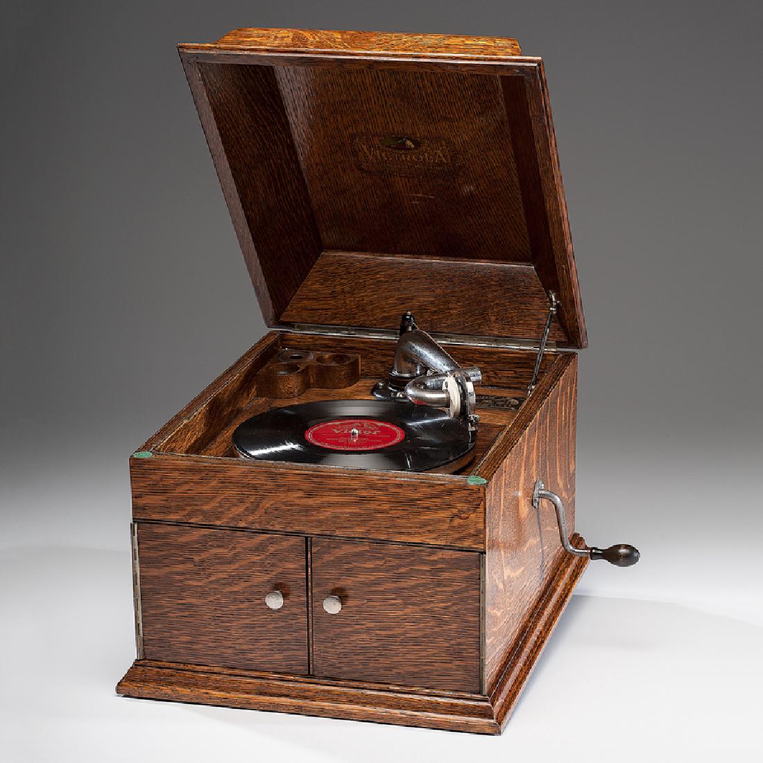 Victor Victrola (1 of 9)