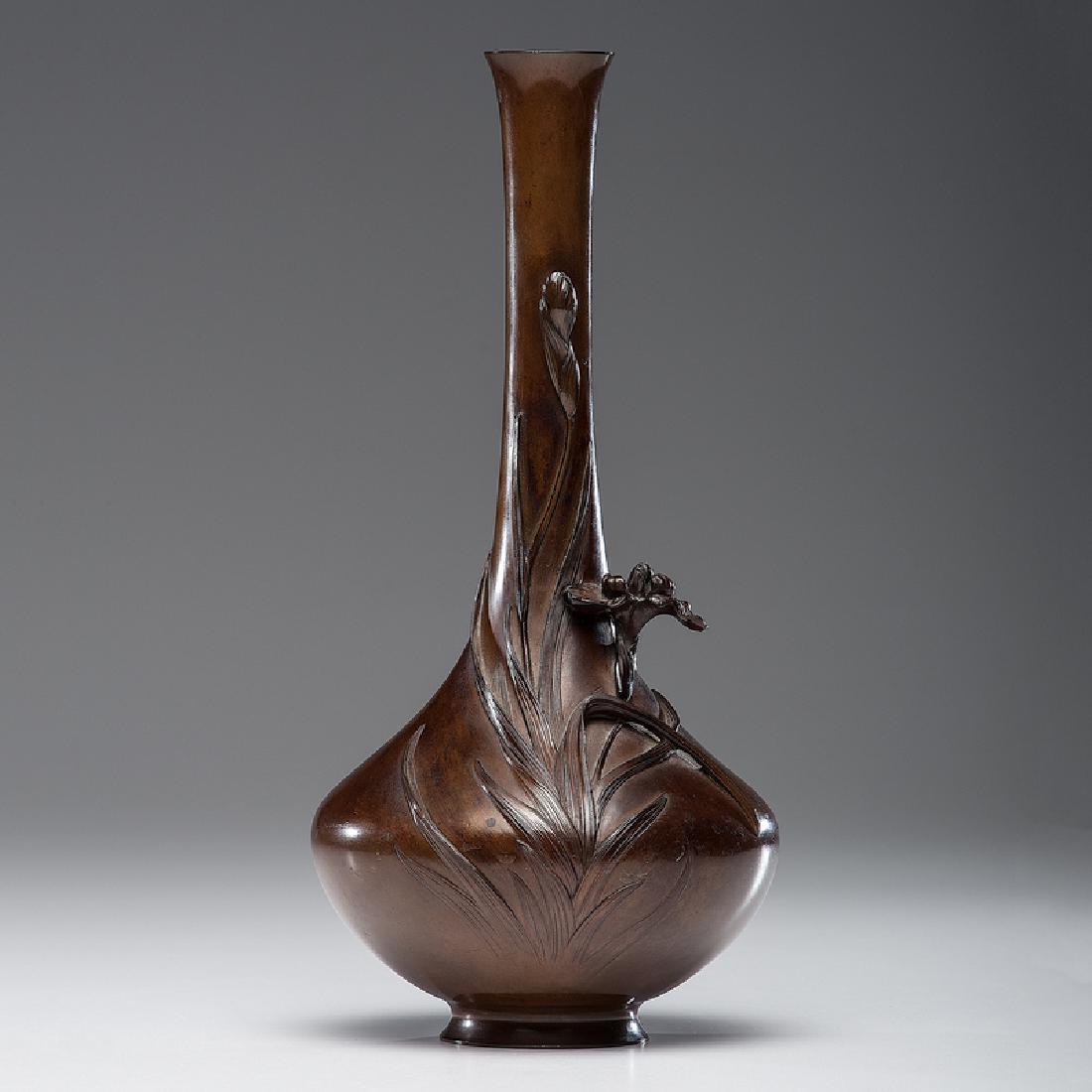 Japanese Meiji Bronze Vase (1 of 4)