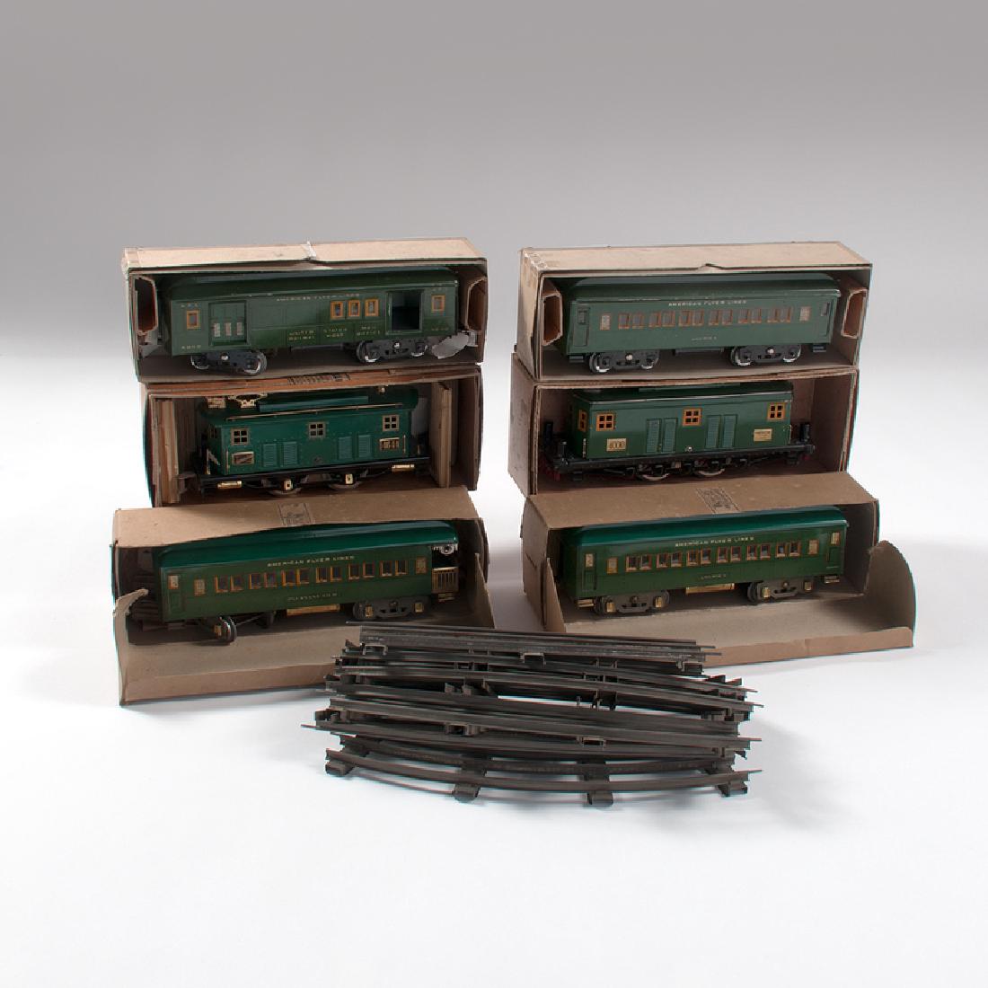 American Flyer No. 4000 Train Set in Green with Boxes (1 of 2)