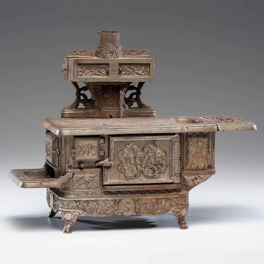 "Rival" Cast Iron Toy Stove (1 of 9)