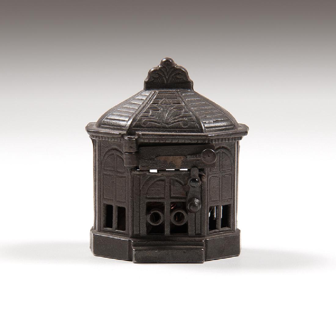 Judd Snap It Mechanical Bank (1 of 3)