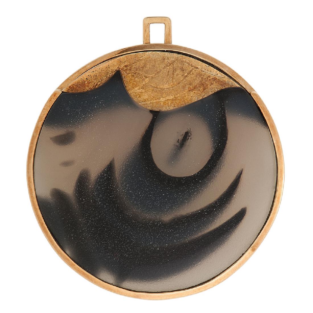 18 Karat Yellow Gold Pendant (1 of 3)