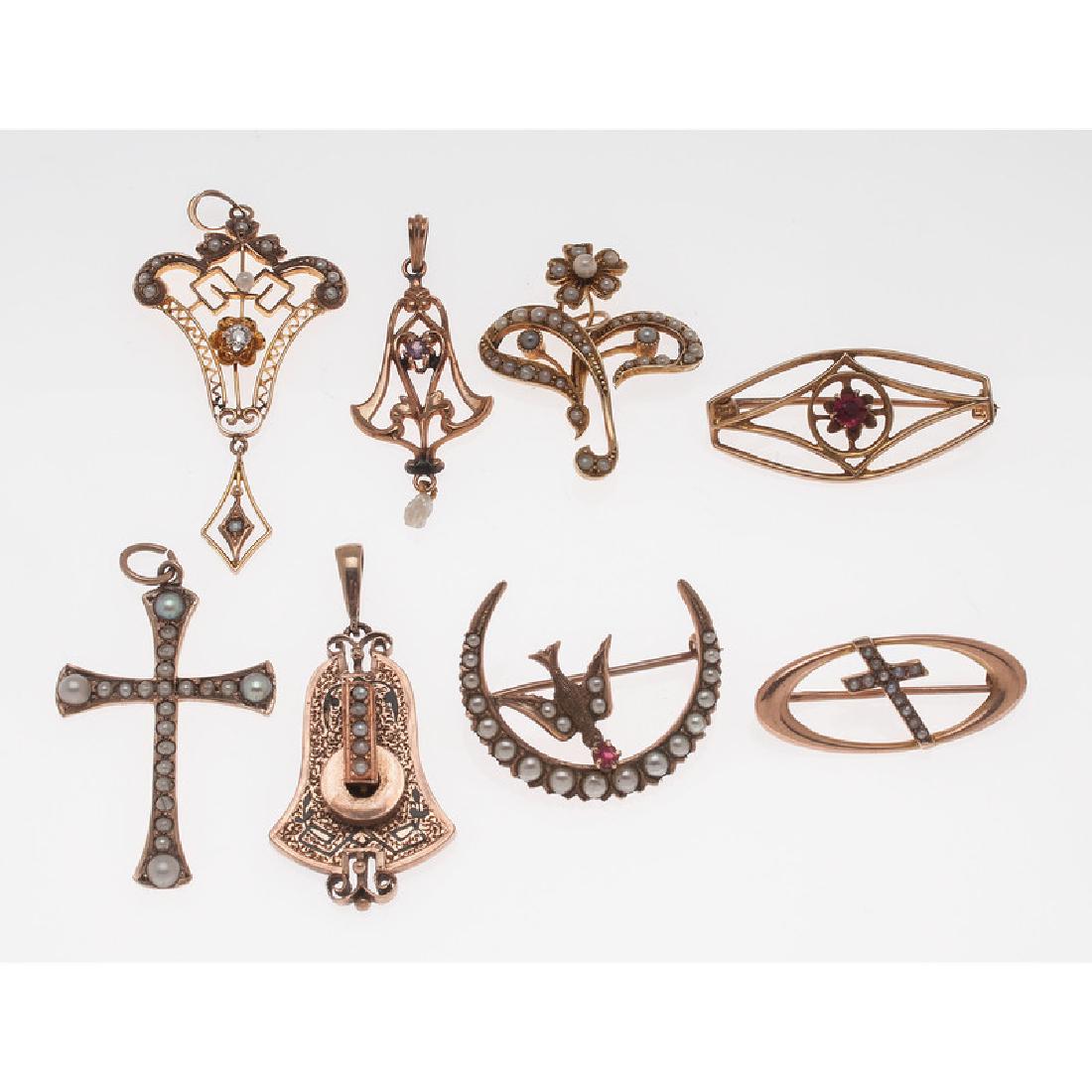 10 Karat Gold Vintage Jewelry (1 of 2)