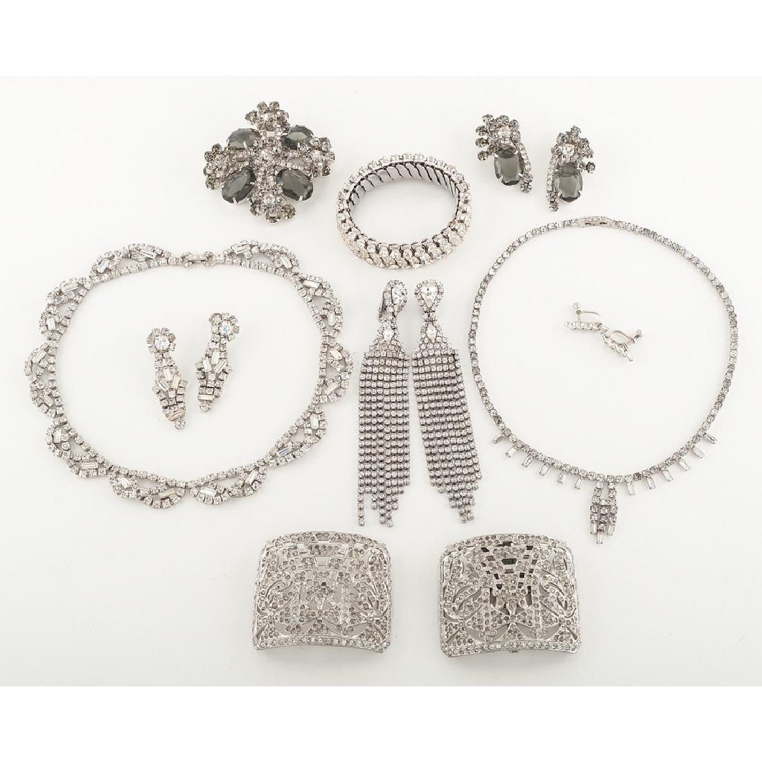 Assortment of Vintage Costume Jewelry (1 of 9)
