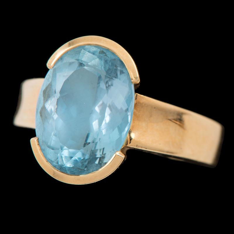 18k Gold Aquamarine Ring (1 of 1)