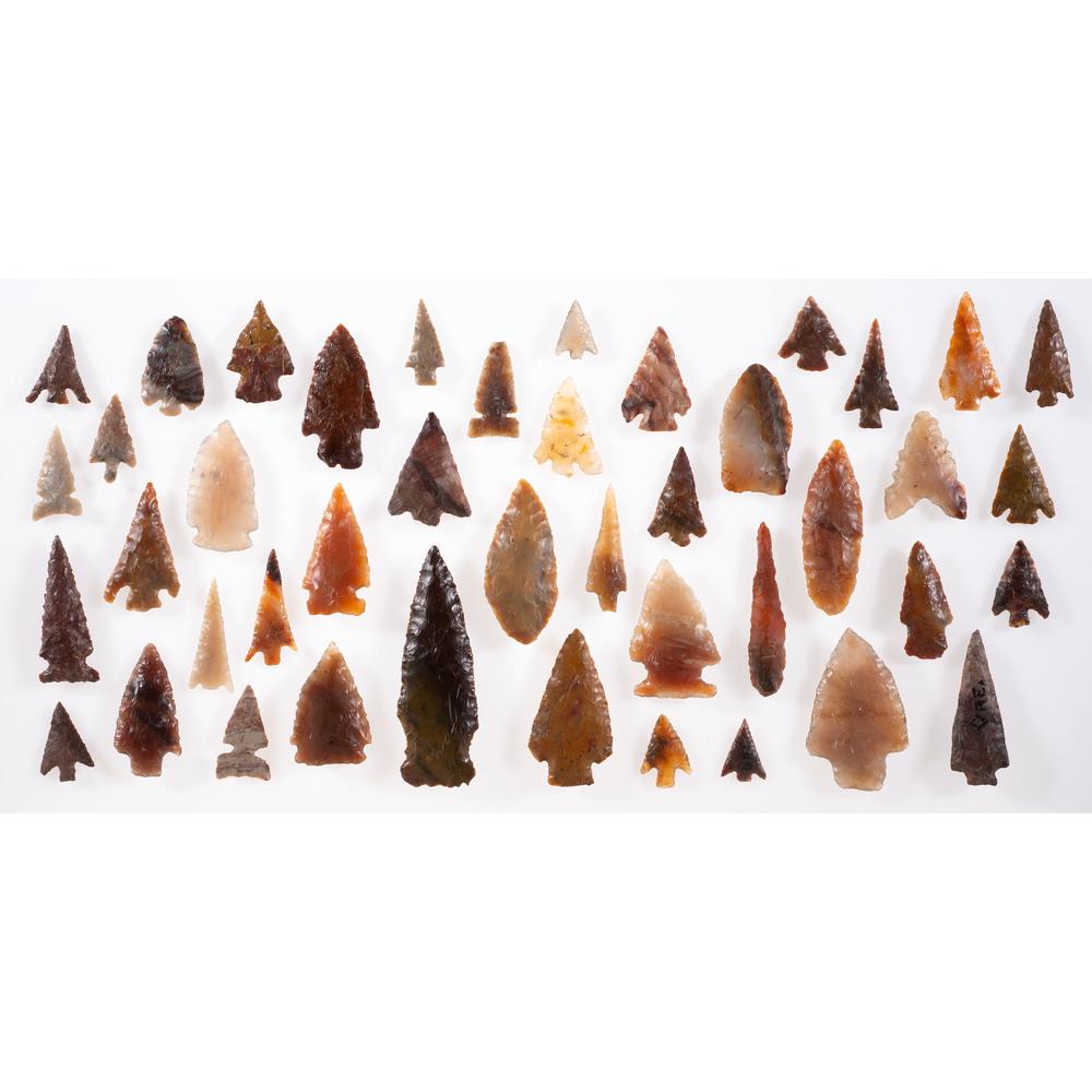 An Assortment of Gem Points, Longest 2-1/2 in.: Protohistoric, A.D. 1500-1650 Oregon lot of 43, longest 2-1/2 in. Collection History Karl G. Parchert, Dearborn, Michigan