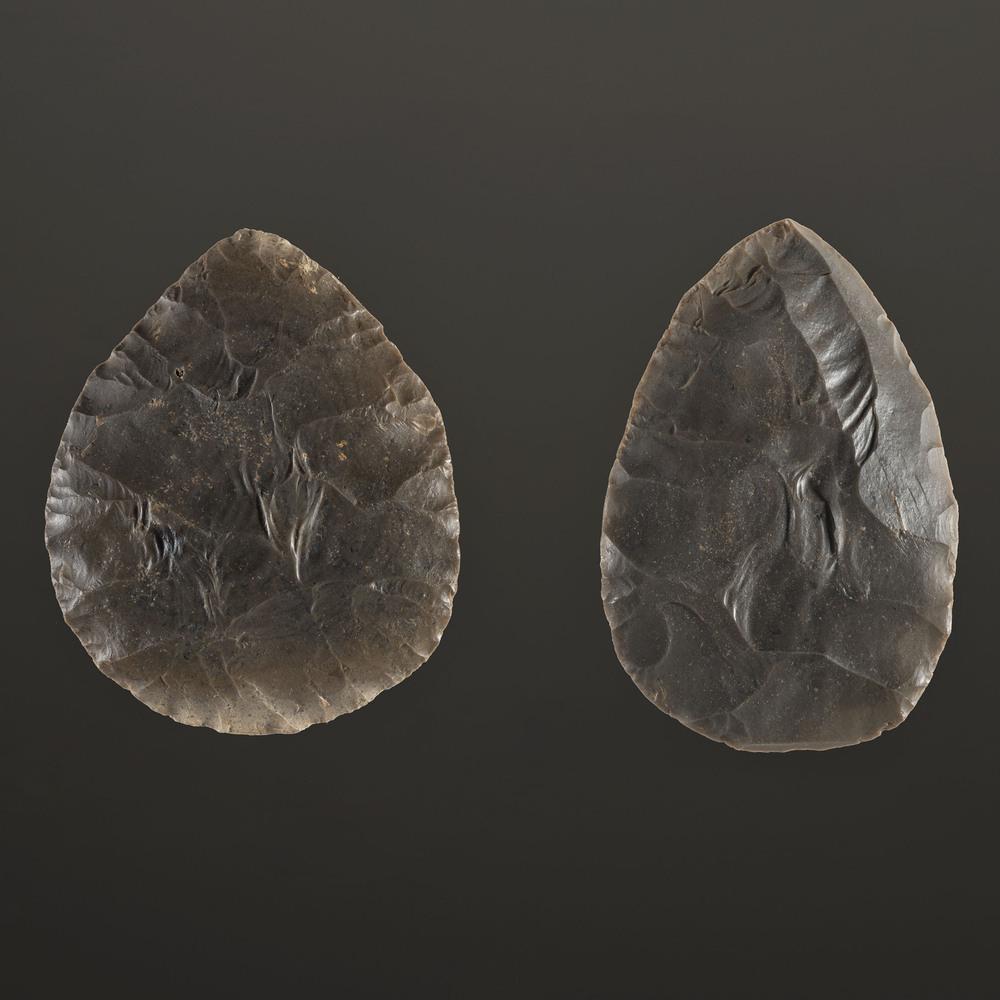 A Pair of Hornstone Cache Blades, Largest 5 in.: Hopewell Culture, Middle Woodland Period, 200 B.C. - A.D. 400 Geneva Bottoms, Kentucky lot of 2, longest 5 in. Collection History: Originally found by Larry Williams, in a cache of eleven blades. Will