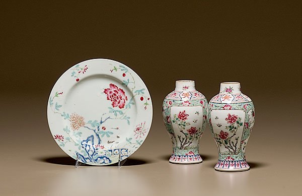 Chinese Export Garniture Vases and Plate, : Chinese Export Garniture Vases and Plate, Qianlong Period (1736-1895). Two baluster form garniture vases and a plate, all enamel decorated in the famille rose palette, the vases with floral panels a