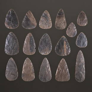 Hopewell Cache Blades, Longest 5-3/8 in.: Hopewell Culture, Middle Woodland Period, 200 BCE - 400 CE Dickison Mounds, Peoria County, Illinois lot of 16, longest 5-3/8 in. The Dickison Mounds are located north of Peoria, Illinois,