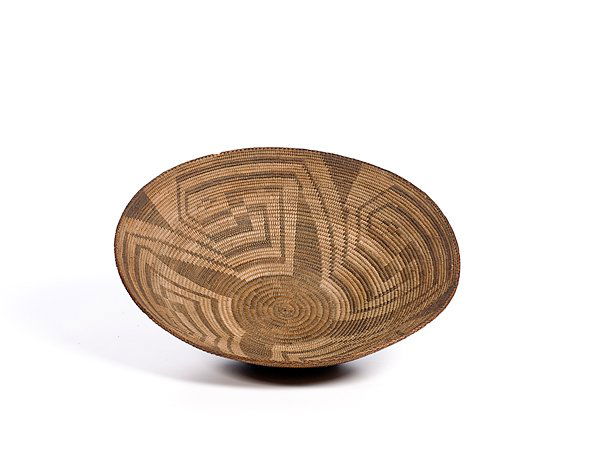 Pima Tray : Pima Tray With traditional maze design encompassing basket, height 4 in. x diameter 15.75 in. first quarter 20th century
