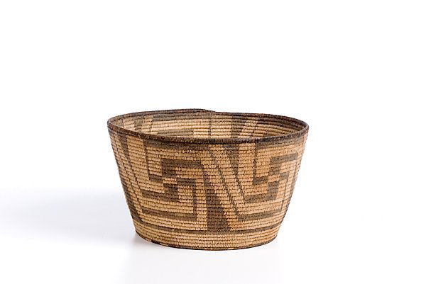 Pima Basket : Pima Basket Woven with a hooked, maze motif, height 7.25 in. x diameter 13 in. second quarter 20th century