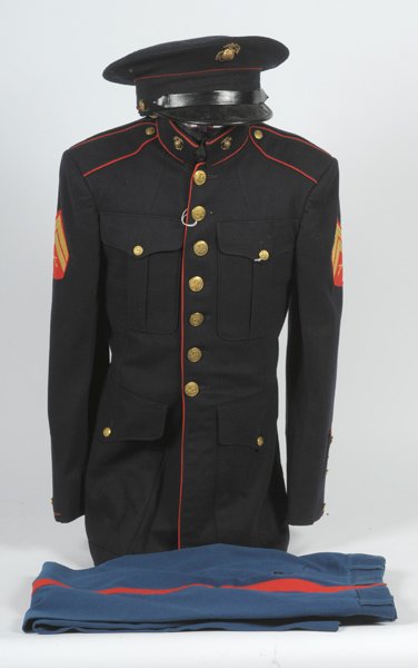 WWII Enlisted Man U.S.M.C. Dress Blue Uniform : WWII Enlisted Man U.S.M.C. Dress Blue Uniform with Early Visor Cap Tunic with corporal chevrons, trousers, early dark blue top visor, and half mannequin.