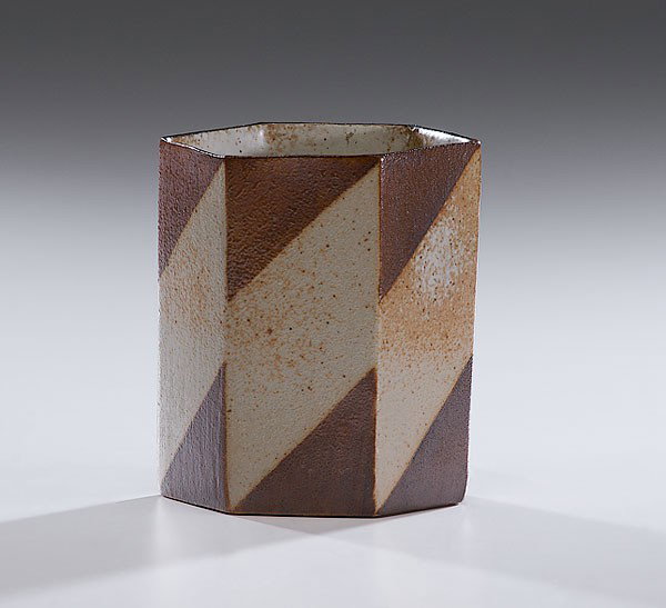 Masterworks: Jane Reumert Sextagonal Vessel : Jane Reumert (Born 1942, Denmark) Sextagonal Vessel ca 1986 Slab-built salt-glazed stoneware; ht. 4 in. After studying with Richard Kjaergaard in 1964 Reumert established her own workshop Strandstra