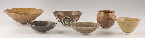 Potters' Market: Otto Heino Bowls and Tea Bowls : Otto Heino (1915-2009, USA) Bowls and Tea Bowls ca 1987 A group of six Otto Heino, four bowls and two tea bowls, all signed. Largest bowl: dia. 7 in.; tea bowl: ht. 3 in. From the Collection of Doro