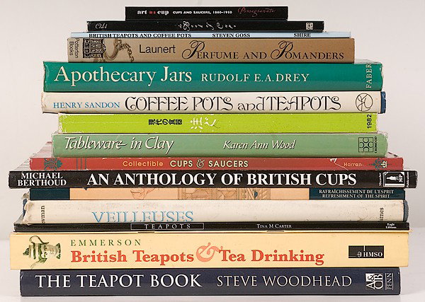 Miner Library: [CERAMICS] Pottery : [CERAMICS] Pottery Includes an assembled group of fourteen books on pottery: Rudolf E.A. Drey, Apothecary Jars The Large Exposition of North American Ceramics by Val-David Karen Ann Wood, Tableware 