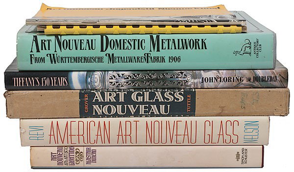 [ART GLASS] Books on Art Glass : [ART GLASS] Books on Art Glass 20th century, a collection of seven books and catalogues on American art glass including: Richard Carter Barret, Identification of American Art Glass (1964) Art Nouvea