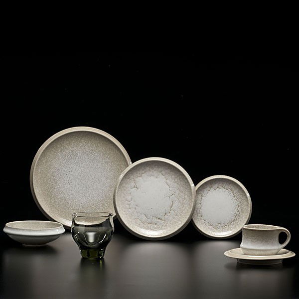 Russel Wright (1904-1976, USA) : Russel Wright (1904-1976, USA) Theme Informal: Dune Service for Four 1965 Stoneware; Dinner plate dia. 10 in. This service consists of 28 pieces and includes 4 each of dinner plate, salad plate, sid