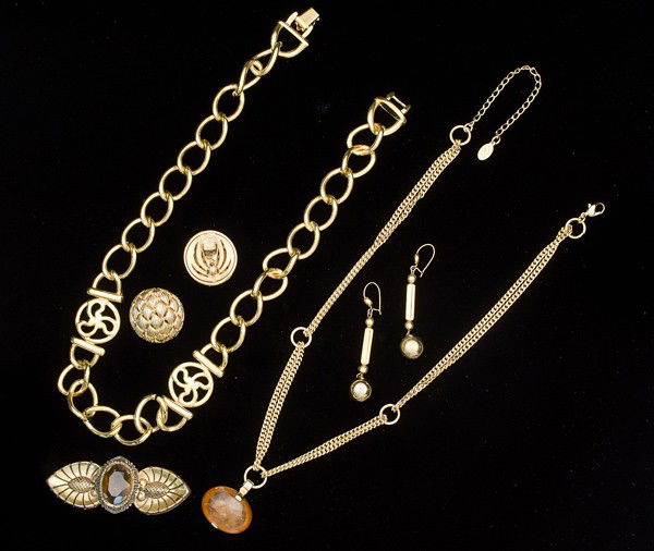 Coro, Monet & LE Costume Jewelry Collection : A Coro brooch, a pair of Monet "quilt" ear clips, a pair of Monet earrings, a Le signed necklace and a Monet necklace; all signed pieces are stamped.