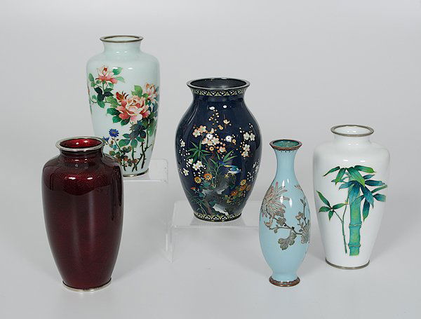 Chinese Cloisonne Vases : Chinese Cloisonné Vases China. Five cloisonné (cloisonne) vases including one signed vase with a chrysanthemum and a butterfly on a blue ground, one unsigned vase with bamboo on a white ground, one