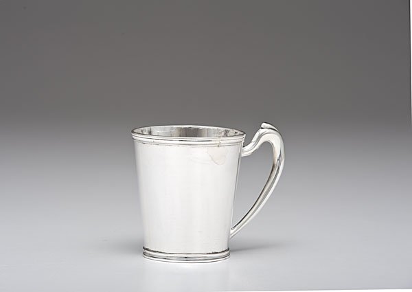Duhme Coin Silver Tankard: Duhme Coin Silver Tankard Cincinnati, Ohio. A Duhme coin silver tankard with a handle, having an applied rim and foot, marked Duhme & Co.; ht. 4.5 in., silver wt. 9.77ozt (304g).