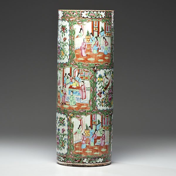 Chinese Rose Medallion Umbrella Stand: Chinese Rose Medallion Umbrella Stand Chinese export. A rose medallion umbrella stand, unmarked; ht. 24.25 in.