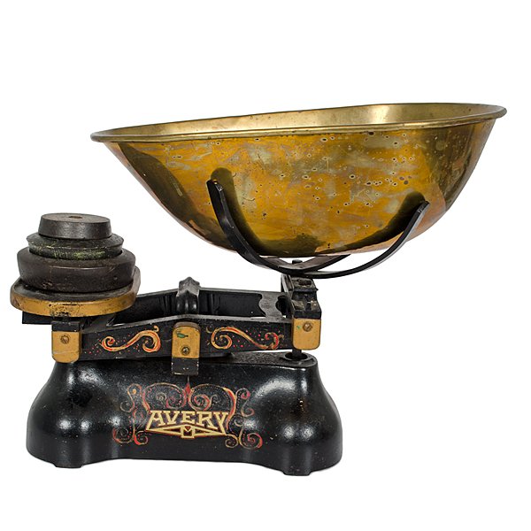 Cast Iron Avery Scale : A cast iron produce scale having copper pan and weights, marked Avery; ht. 13, lg 12 in.
