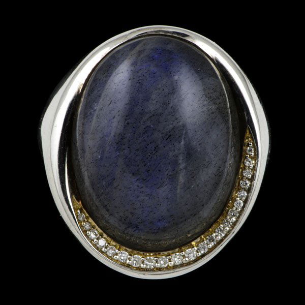 Ippolita Labradorite and Diamond Ring : Ippolita sterling silver ring containing an oval labradorite cabochon flanked by 21 pavé-set diamonds. Labradorite measures 20.0x 15.80mm; ring size 7, wt. 0.67 ozt.