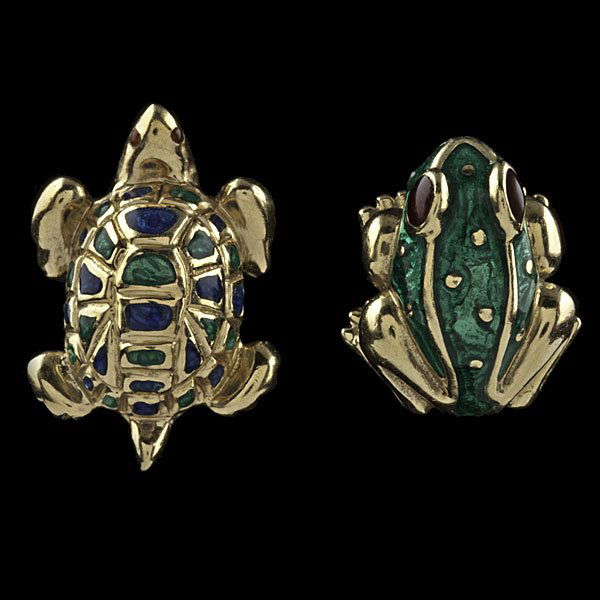 Duo of David Webb 18k Enamel Tie Tacks : Two David Webb 18k yellow gold and enamel tie tacks, including a frog with green enameling and a turtle with green and blue enameling; wt. 8.1 dwts.