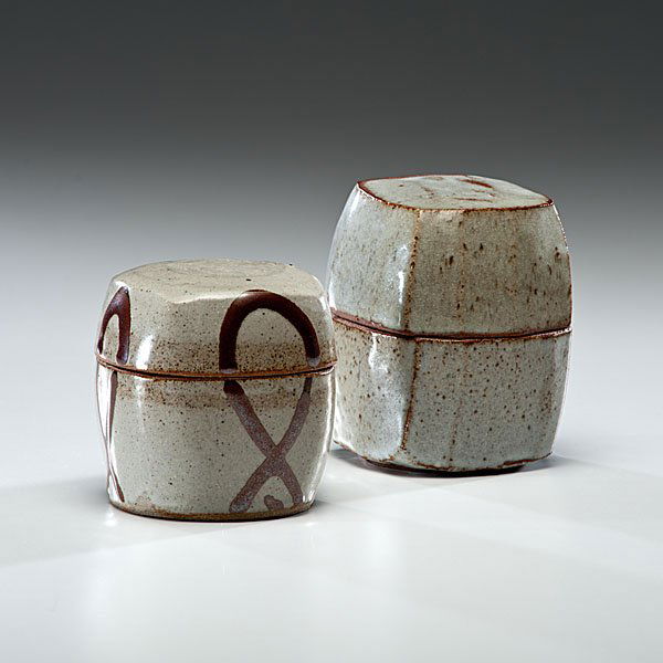Warren MacKenzie (1924, USA) : Pair of Lidded Boxes 1981 Stoneware; largest ht. 5, dia. 4 in. Shown: Warren MacKenzie, Jane Hartsook Gallery, Greenwich House Pottery, NY, 1981. Provenance: Daniel Jacobs and Derek Mason Col