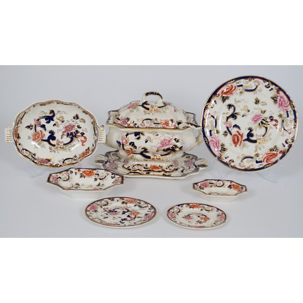 Mason's Ironstone Mandalay Partial Service : English, a partial set of Mason's ironstone china, including three dinner plates, five salad plates, four bread plates, a oval handled dish, two octagon dishes, and a large covered tureen with under