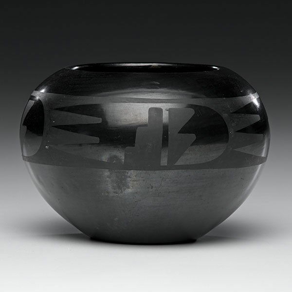 Maria and Julian Martinez San Ildefonso Blackware Bowl : Maria and Julian Martinez San Ildefonso Blackware Bowl gunmetal finish and decorated with a band of rounded and angular designs; signed on base, height 5 in. x diameter 7 in. 1925-1943