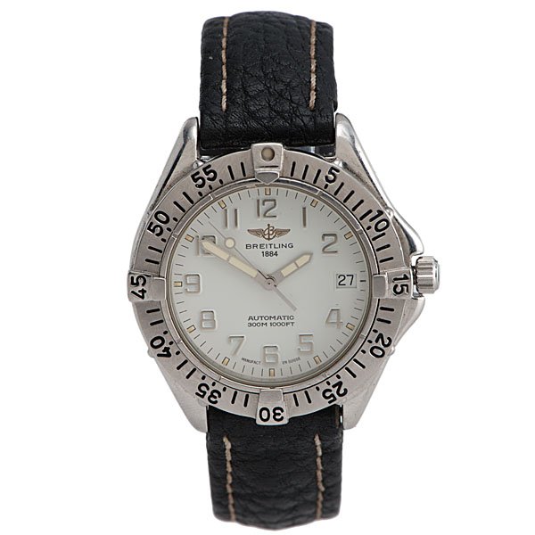 Gentleman's Breitling Colt Automatic 300m : Gentleman's Breitling Colt Automatic 300m Breitling Colt Ocean gentleman's watch, Model # A17035. Stainless steel 38 mm case. White color dial with Arabic numerals, hour markers. Rotating stainless 