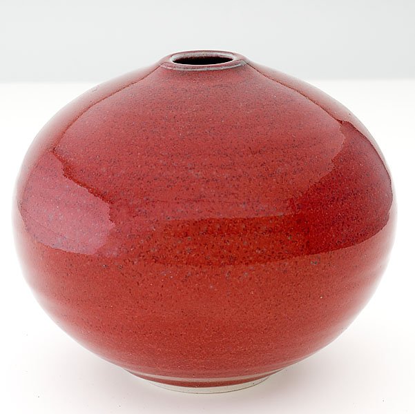 Otto Heino (1915-2009, USA) : Otto Heino (1915-2009, USA) Copper Red Vessel, 1999 ht. 4.25 in. x dia. 5.25 inches Artist signature incised on base