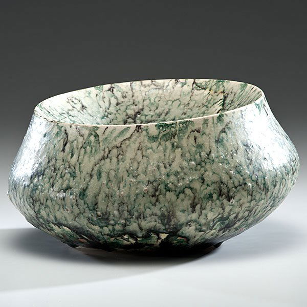 Arthur Nelson (1942-1994, USA) : Arthur Nelson (1942-1994, USA) Untitled, ca 1984 Ceramic ht. 6, dia. 13 inches Nelson, who passed away in 1994, worked with Viola Frey in Northern California and had tremendous control on his doub