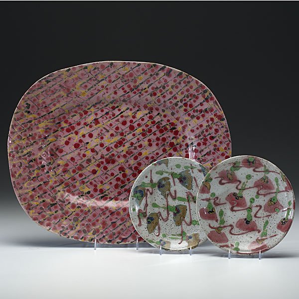 Janice Tchalenko (1942, Britain) : Janice Tchalenko (1942, Britain) Platter and Two Plates, 1982 Earthenware Platter: ht. 2, wd. 19.5, dp. 16 inches Plates: dia. 8 inches Provenance: Daniel Jacobs and Derek Mason Collection; Acqu