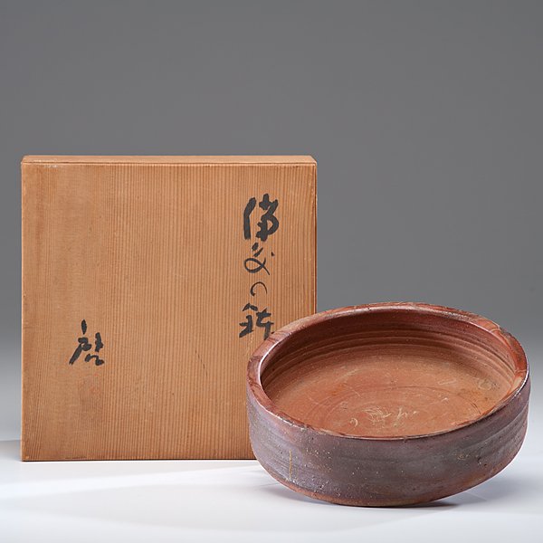 Fujiwara Kei (1899-1983; Japan) : Fujiwara Kei (1899-1983; Japan) Bowl (Bizen no hachi) ca 1962 Unglazed stoneware with traces of rice straw marking Stoneware; ht. 2.75, dia. 10 in. Includes signed original box. Bizen's second