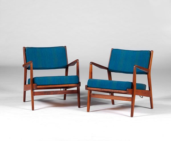 Jens Risom Midcentury Danish Armchairs : Midcentury Danish Armchairs Danish, 20th century. A pair of armchairs by Jens Risom with blue cushions; oah 29 in.