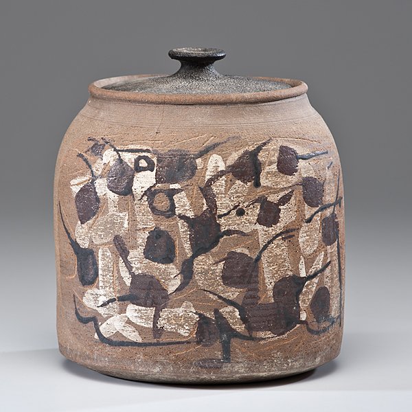 Val Cushing (1931; USA) : Val Cushing (1931; USA) Covered Jar ca 1960 Stoneware; ht. 8.5, dia. 8.75 in. Artist signature on base.